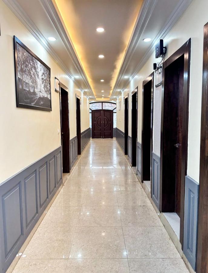Srinagar Group Of Hotels エクステリア 写真